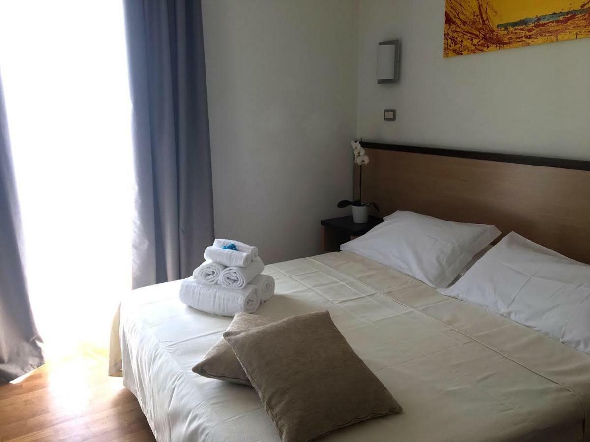 סן בנדטו דל טרנטו Hotel Royal מראה חיצוני תמונה