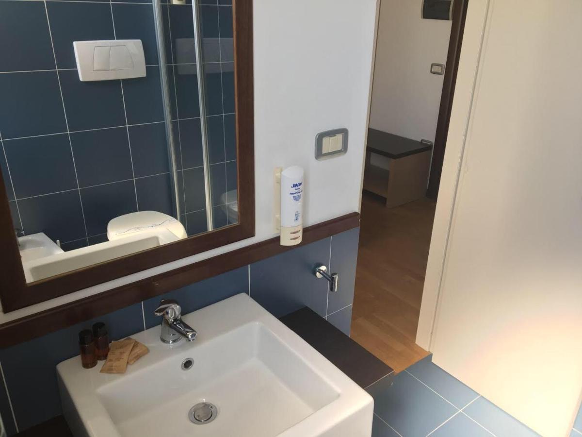 סן בנדטו דל טרנטו Hotel Royal מראה חיצוני תמונה